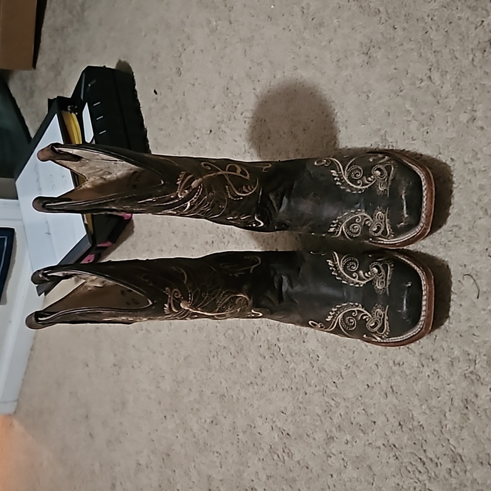 Like New Genuine leather cowgirl boots